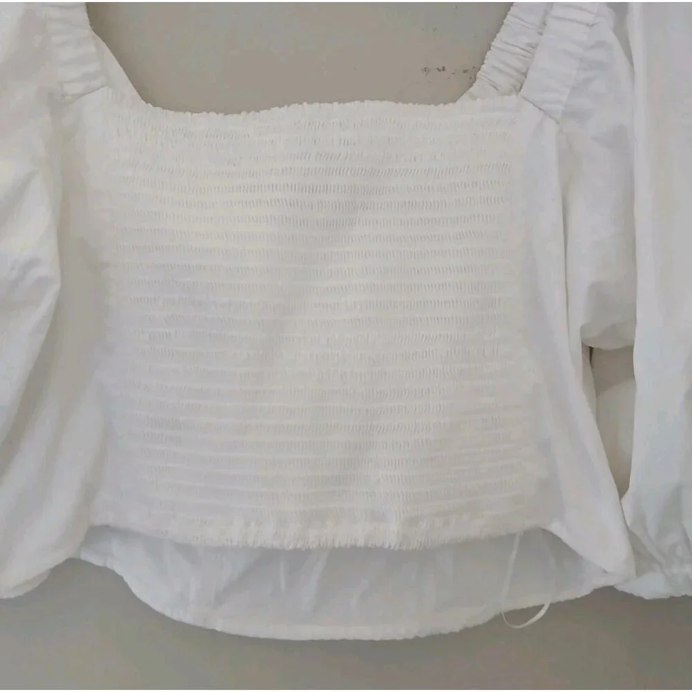 Abercrombie & Fitch Smocked Puff Sleeve Crop Top
